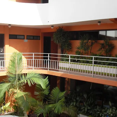 Hotel Playa Cristal-3