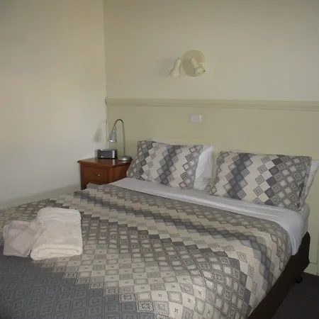 Kaniva Midway Motel-2
