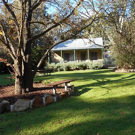 Grampians View Cottages And Units-2