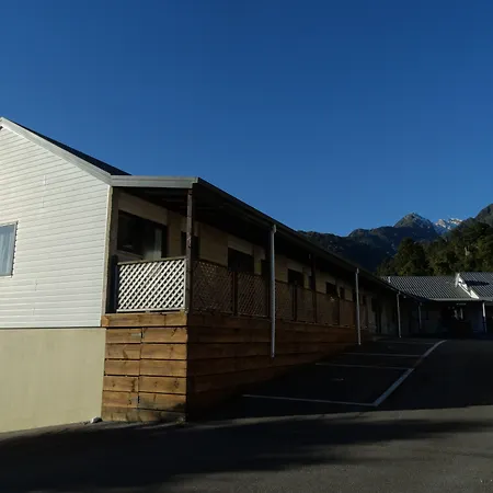 Alpine Glacier Motel-3