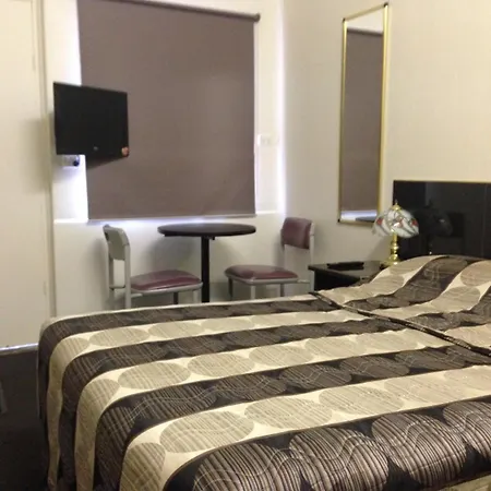 Avalon Motel-2