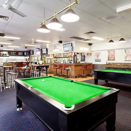 Upper Ross Hotel-2