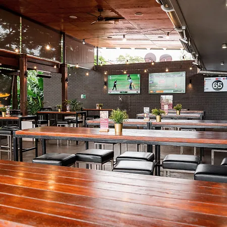 Browns Plains Hotel-3