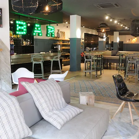New Hotel Colon-2