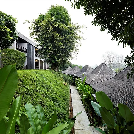 Yoma Hotel, Pai-3