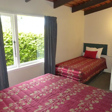 Spa Lodge Motel-3