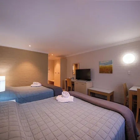 Imperial Motel-3