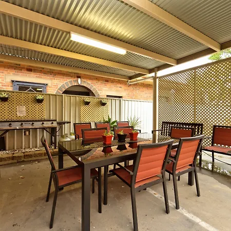 Central Yarrawonga Motor Inn-2