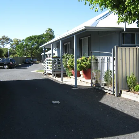Canberra Ave Villas-2