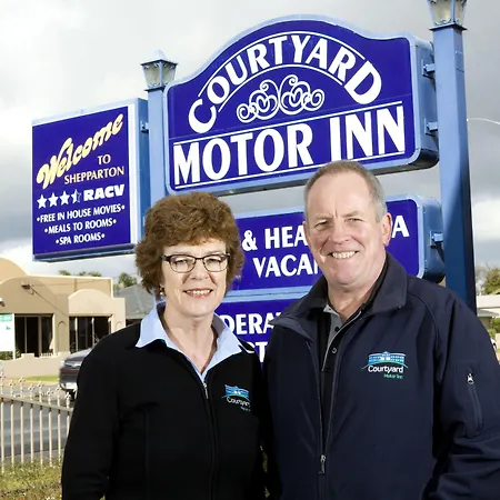 Courtyard Motor Inn-3