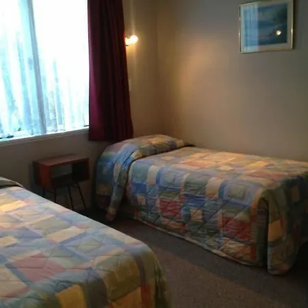 Camberley Court Motel-3