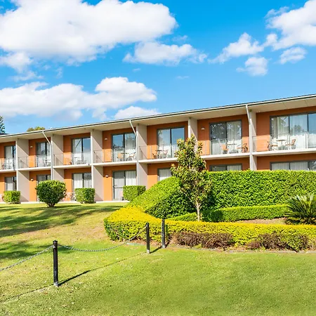 Macquarie 4 Star-3