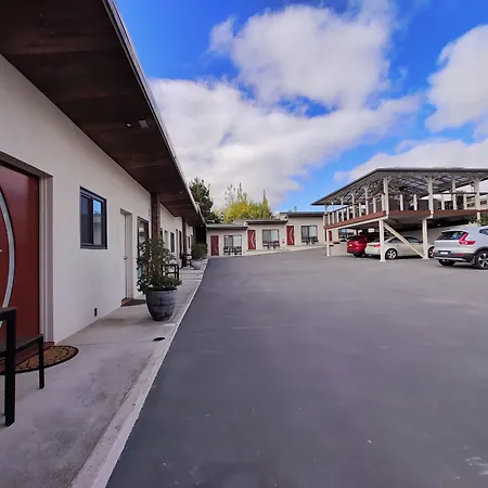 Altair Motel-2