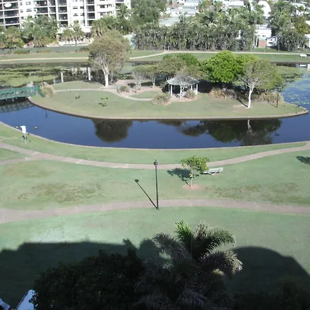 Meridian Alex Beach Apartments-3