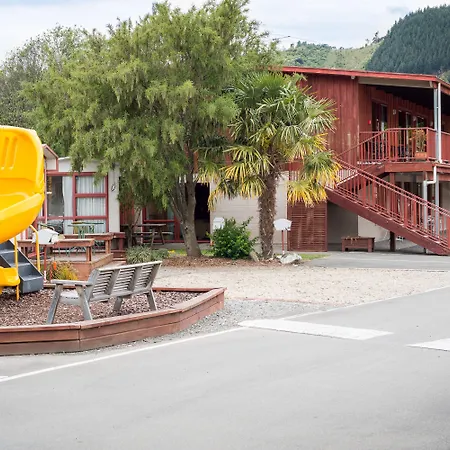 Nelson City Top 10 Holiday Park-3
