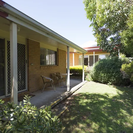Port Campbell Parkview Motel & Apartments-3
