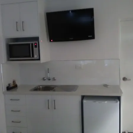 Casa Nostra Motel Mackay-2