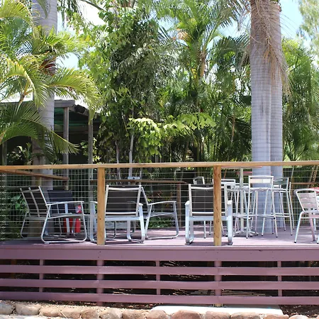 Aussie Outback Oasis Holiday Park-2