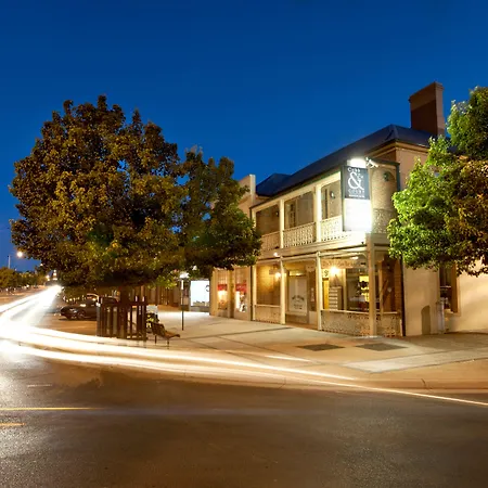 Cobb & Co Court Boutique Hotel-3
