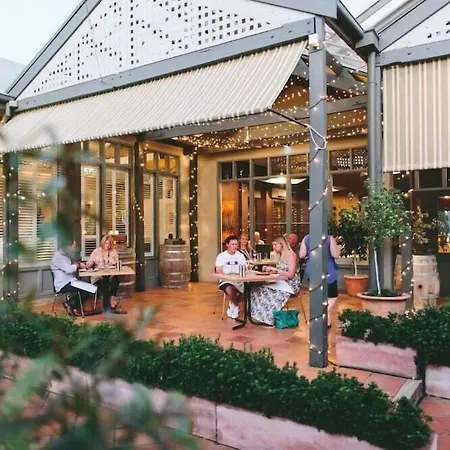 Tuileries At De Bortoli Rutherglen-2