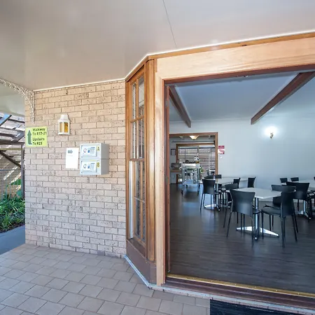 Jacaranda Place Motor Inn-3