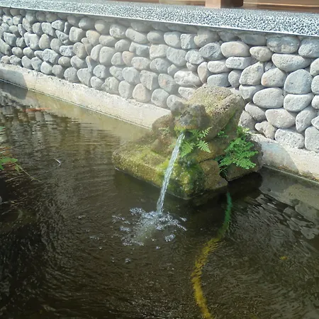 Biyukukung Suite & Spa-3