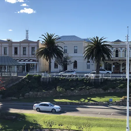 Albany Foreshore Guest House-3