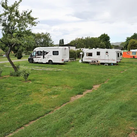 Blenheim Bridges Holiday Park-2