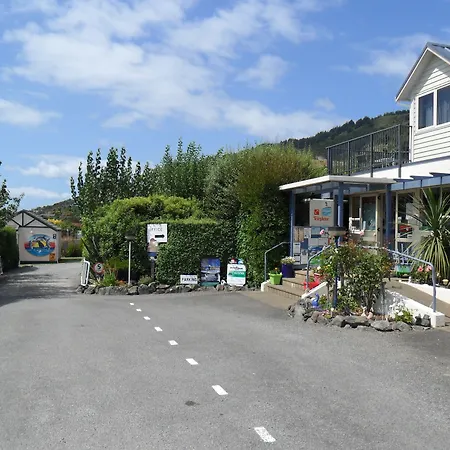 Picton'S Waikawa Bay Holiday Park-3
