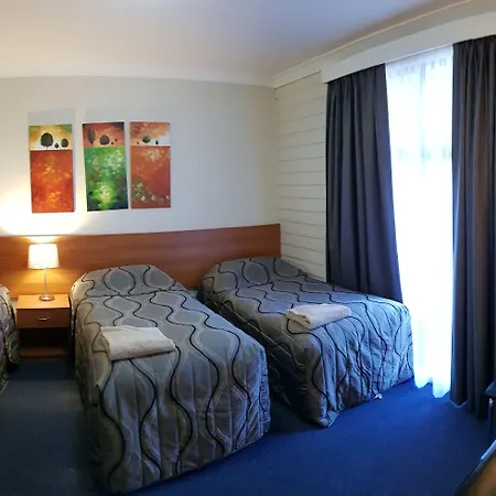 Amber Court Motor Inn-3