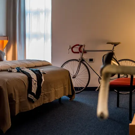 Fly Bike Hotel-3
