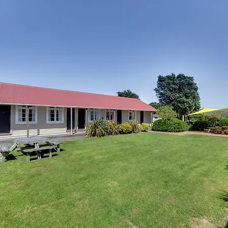 Wellington Top 10 Holiday Park-3
