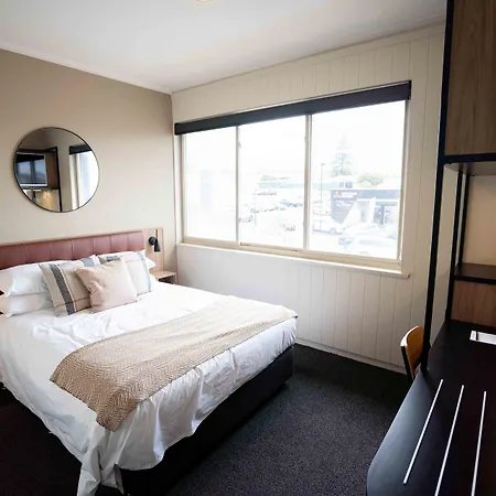 Eyre Hotel-2