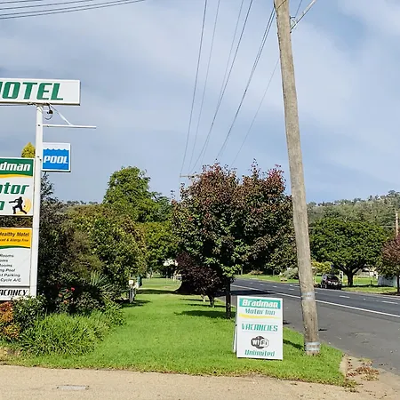 Bradman Motor Inn-2