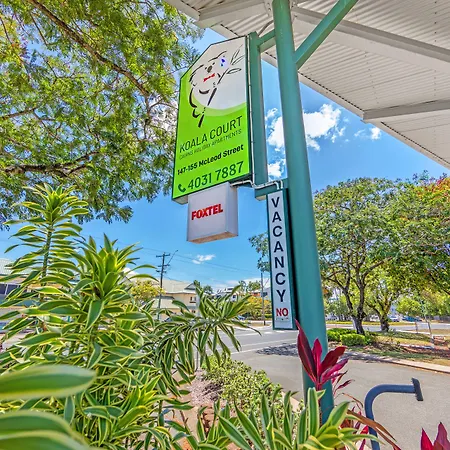 Koala Court Holiday Apartments-3