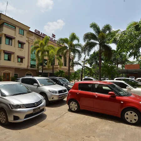 Grand Palace Hotel-2