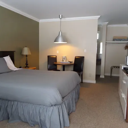 Ray Lyn Motel-2