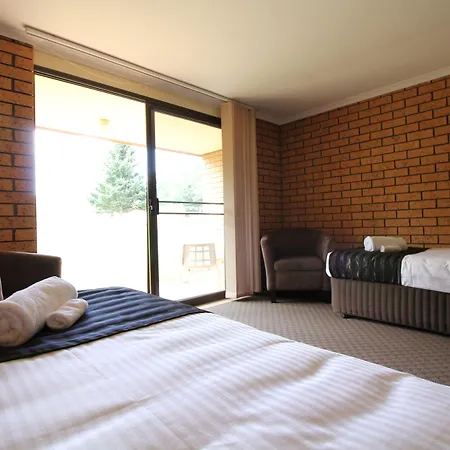 Snowy Mountains Resort And Function Centre-3