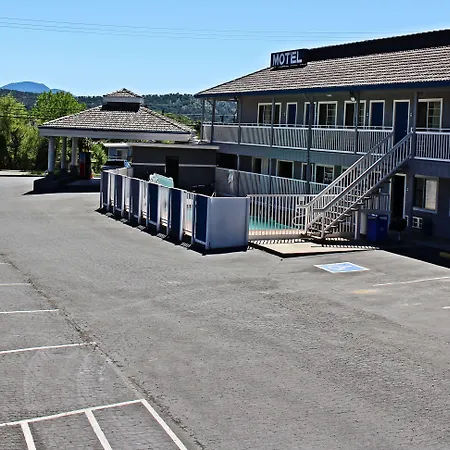 Lake Point Lodge-2