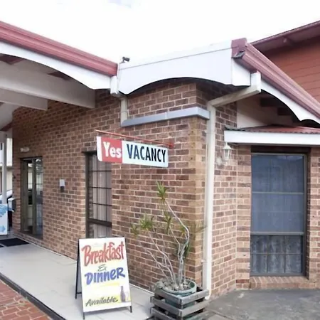 Riverview Motor Inn-2