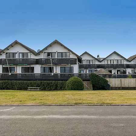 Le Chalet Suisse Motel Taupo-2