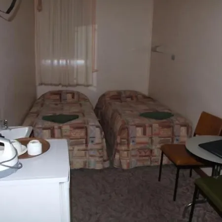 Streaky Bay Hotel Motel-3