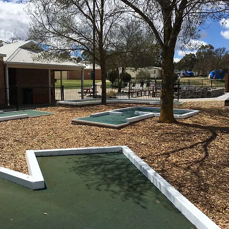 Capital Country Holiday Park-2