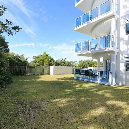 Koola Beach Apartments Bargara-3