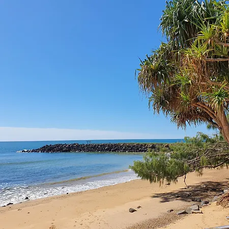 Koola Beach Apartments Bargara-2
