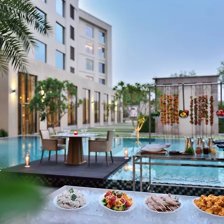 Courtyard By Marriott Agra-3