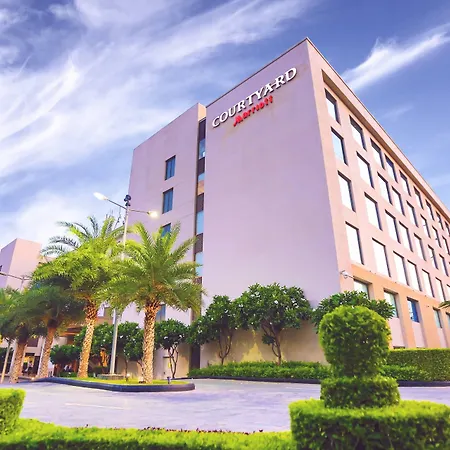 Courtyard By Marriott Agra-2
