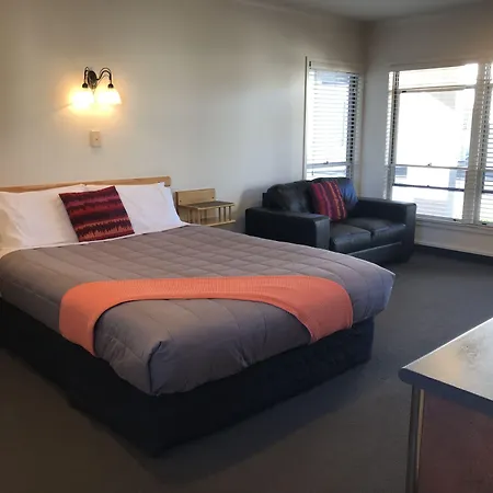 Pacific Harbour Motor Inn-3