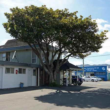 Midway Pacifica Lodge-3