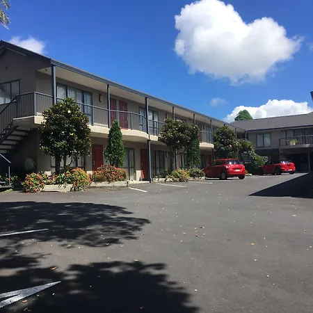 Cornwall Park Motor Inn-2